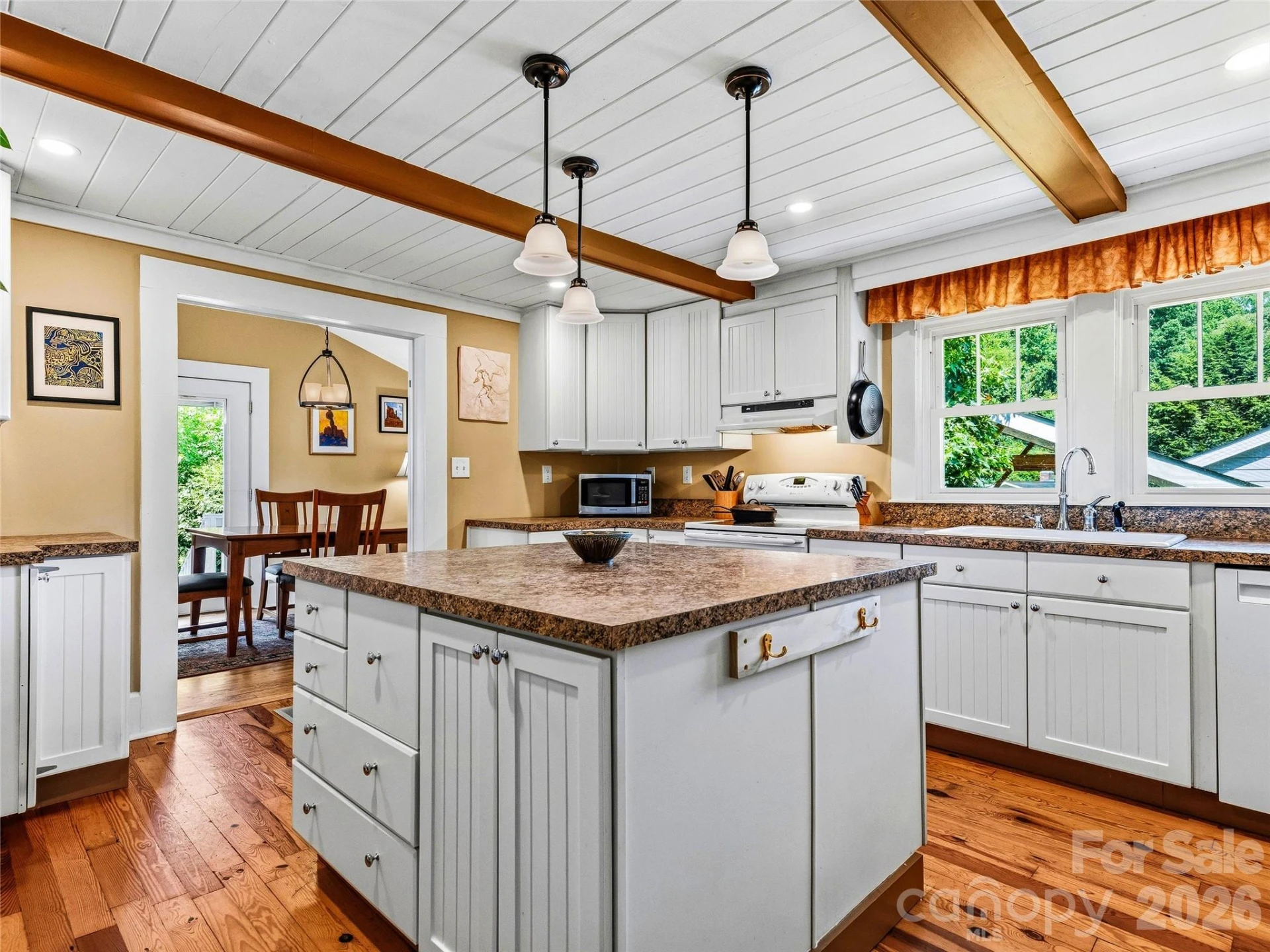 152 E Marshall Street - Photo 6