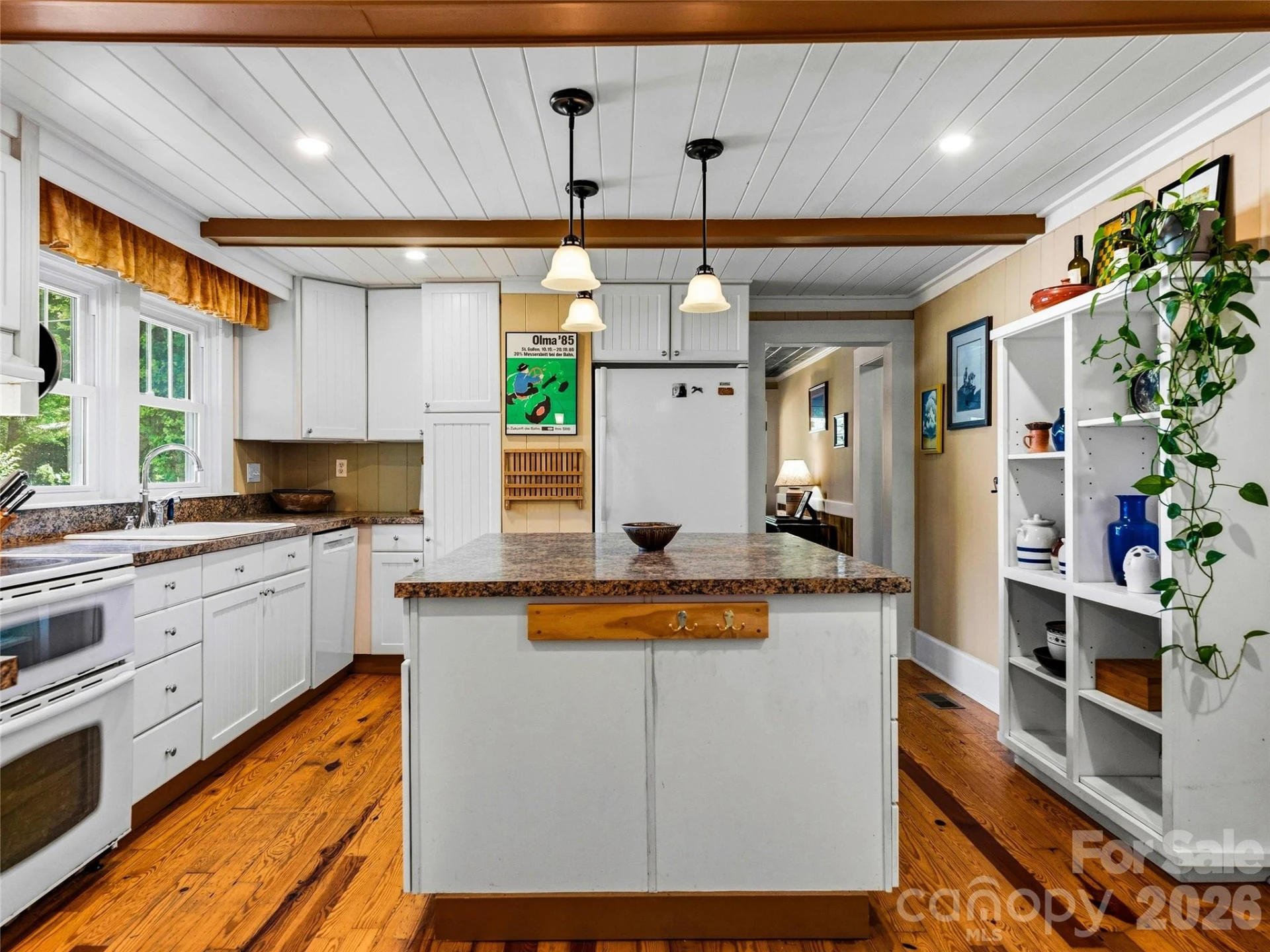 152 E Marshall Street - Photo 7