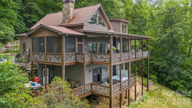 138 Bear Paw Drive, Brevard, NC, 28712