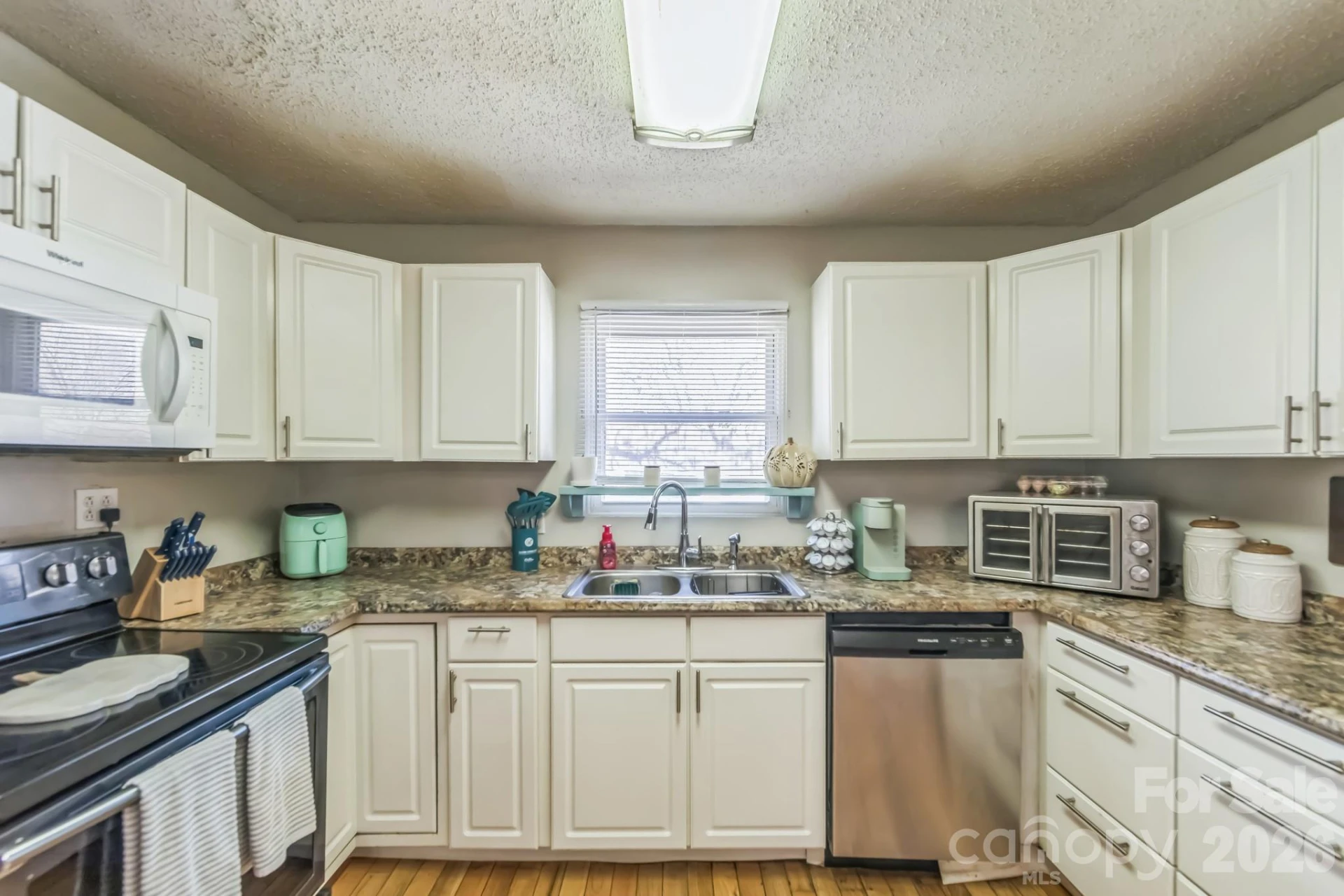2100 Pisgah Highway - Photo 9