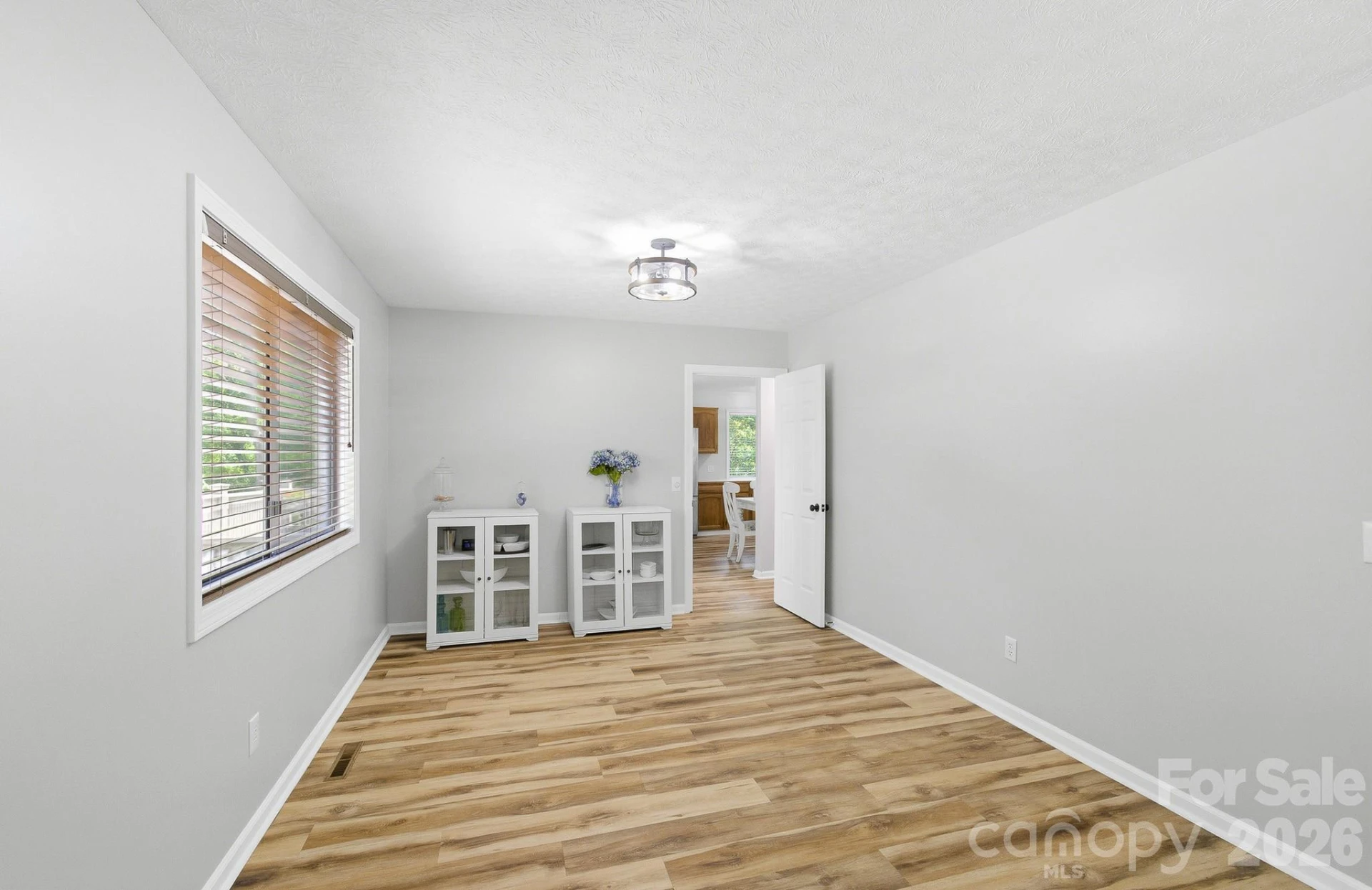 3020 Chestnut Tree Road - Photo 8