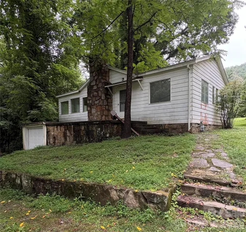 912 Halstead Boulevard, Hendersonville, NC, 28791