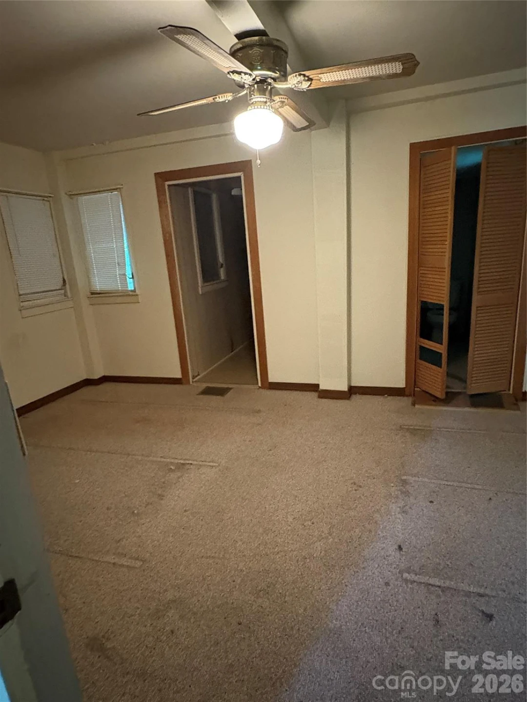 912 Halstead Boulevard - Photo 15
