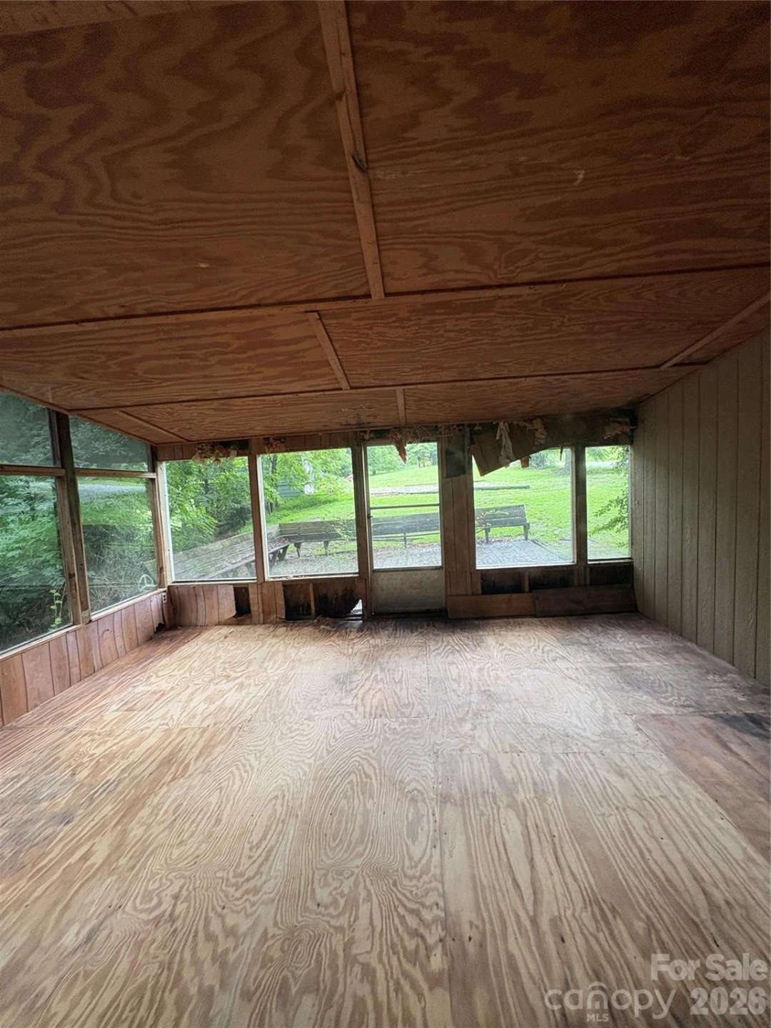 912 Halstead Boulevard - Photo 16