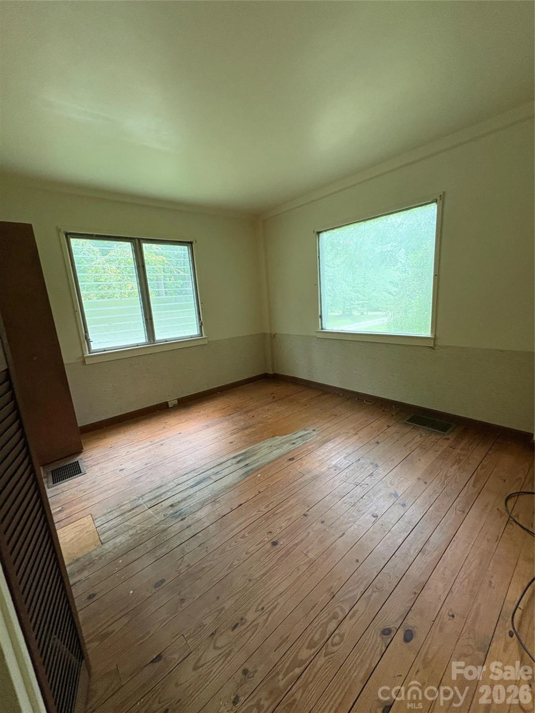 912 Halstead Boulevard - Photo 10