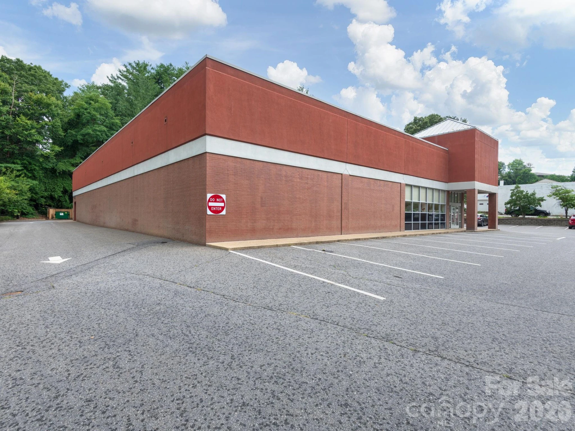 275 Mcdowell Street - Photo 2