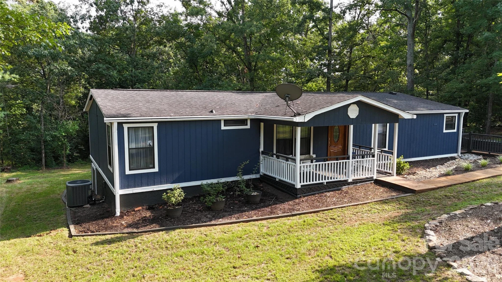 1120 Sandy Plains Road - Photo 3