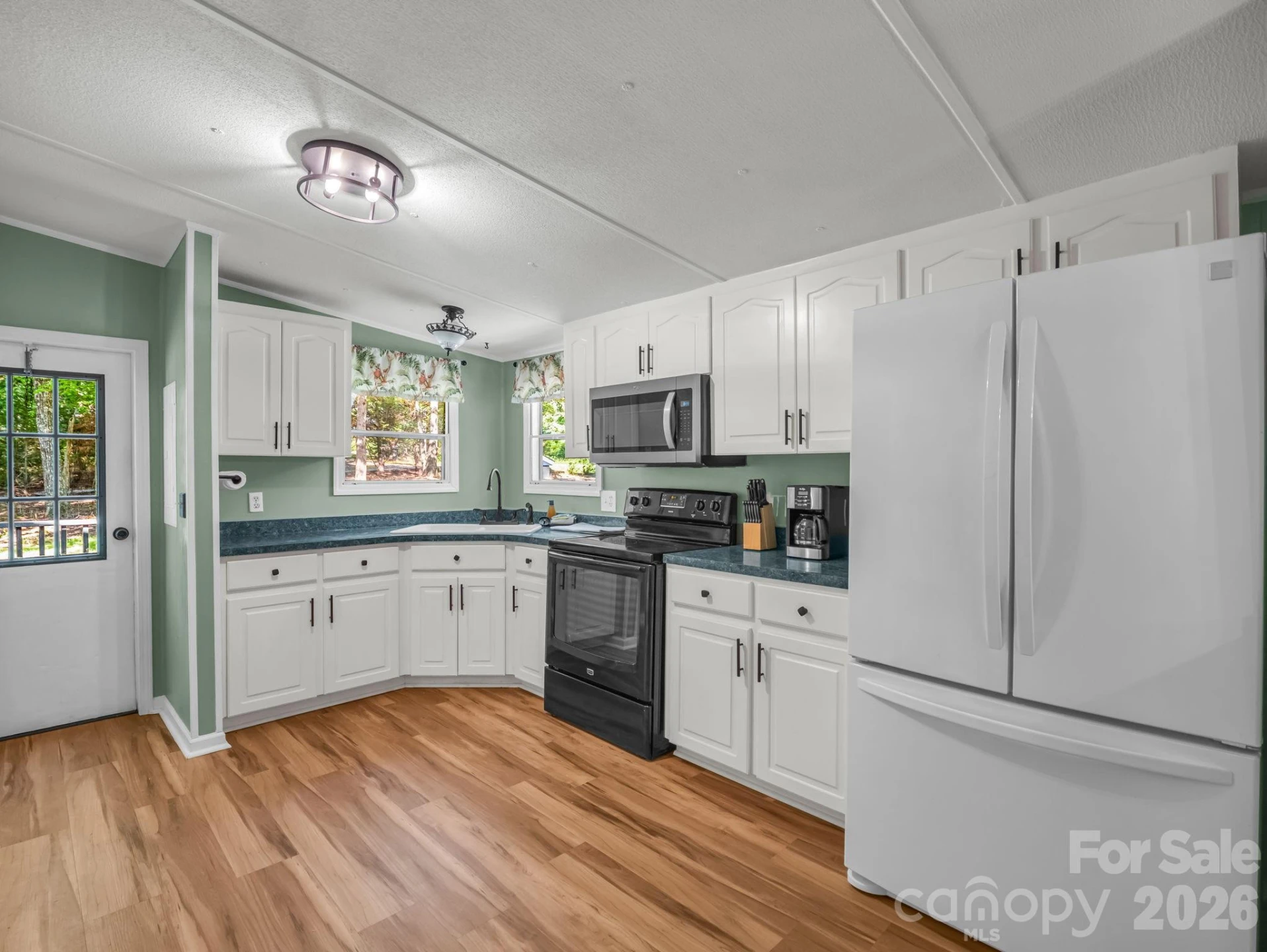 1120 Sandy Plains Road - Photo 26