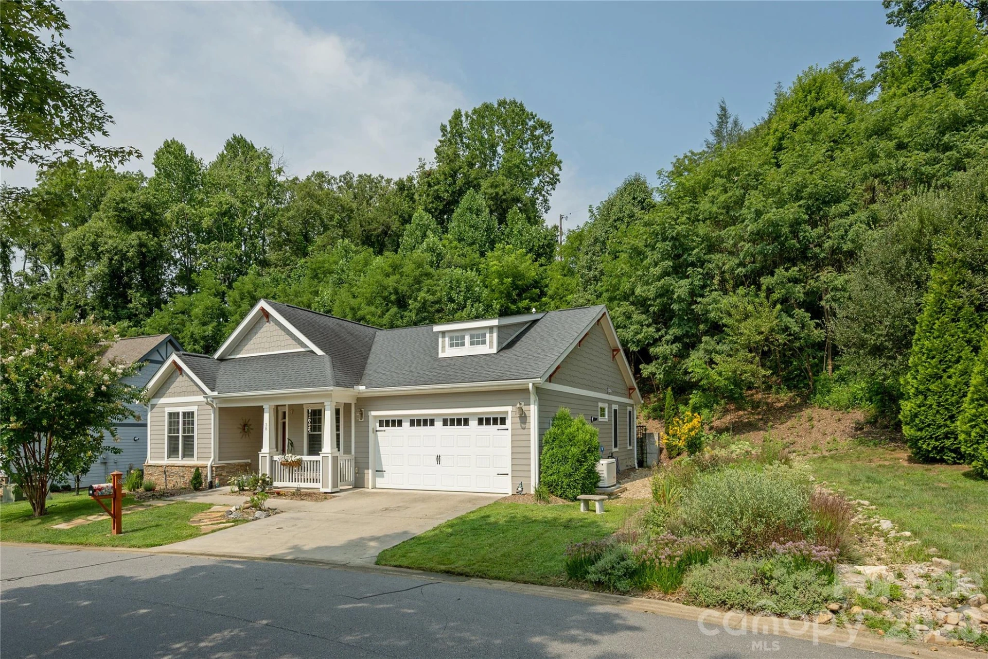38 Pinebrook Club Drive - Photo 2
