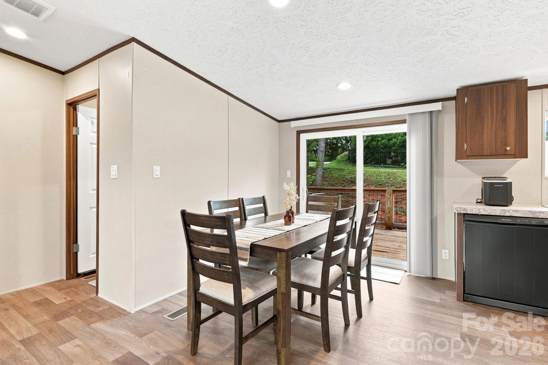 132 E View Drive - Photo 16