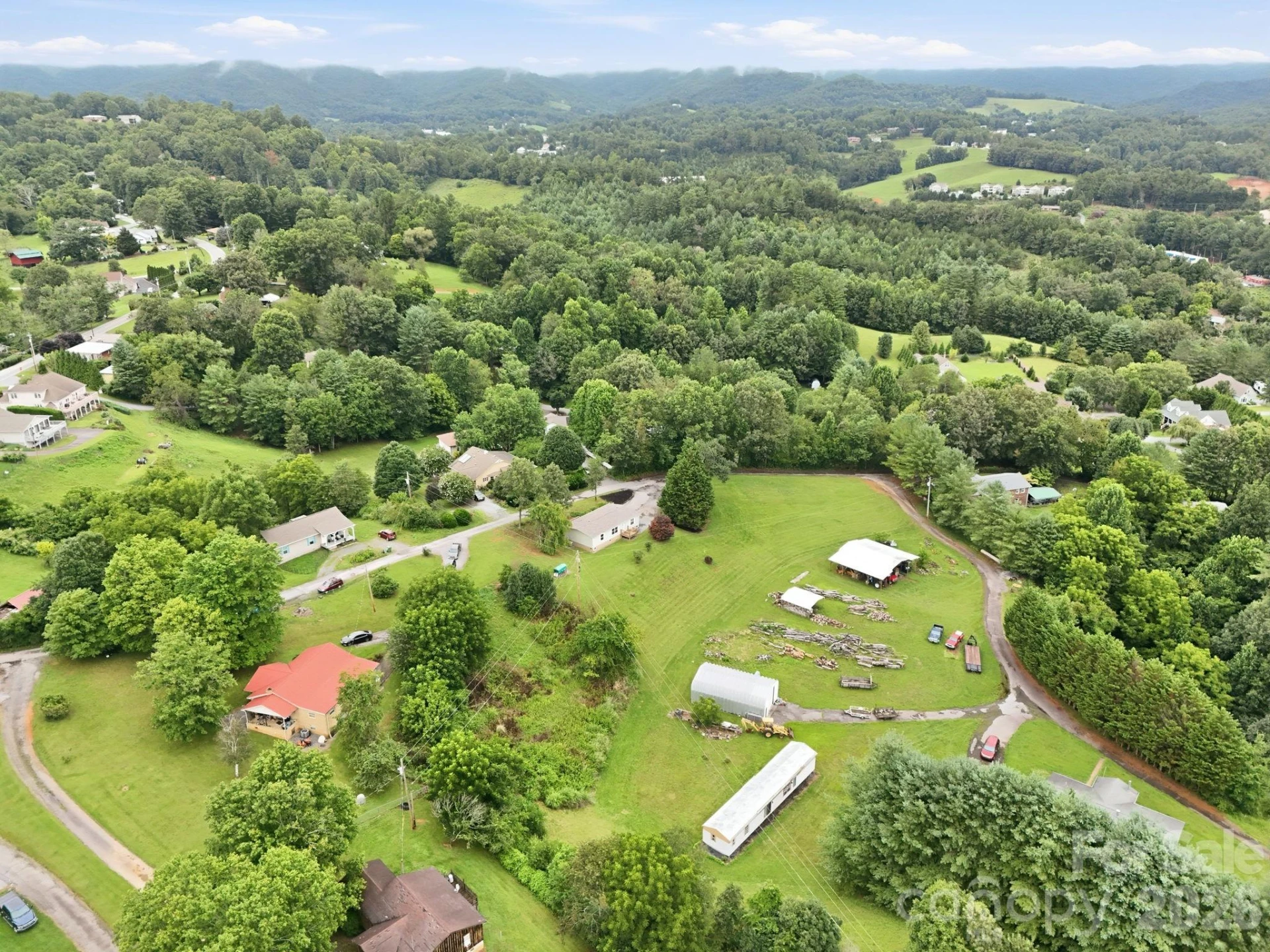 132 E View Drive - Photo 42
