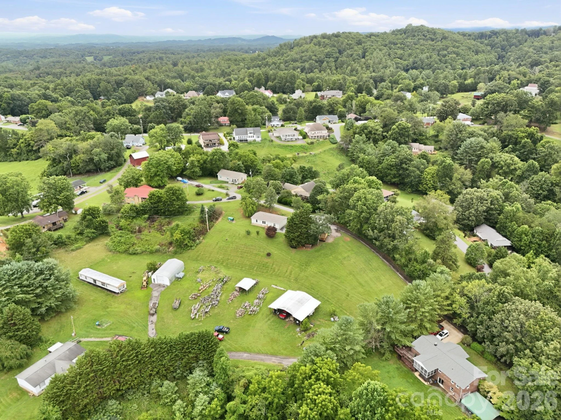 132 E View Drive - Photo 43