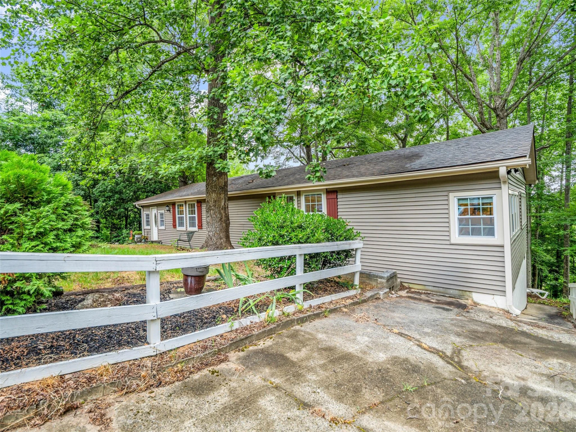 297 Chimney Cliff Drive - Photo 2