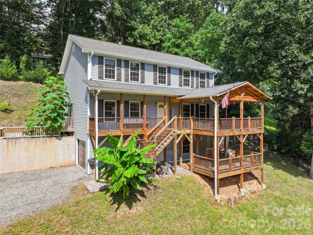 133 Shadow Oak Lane, Clyde, NC, 28721