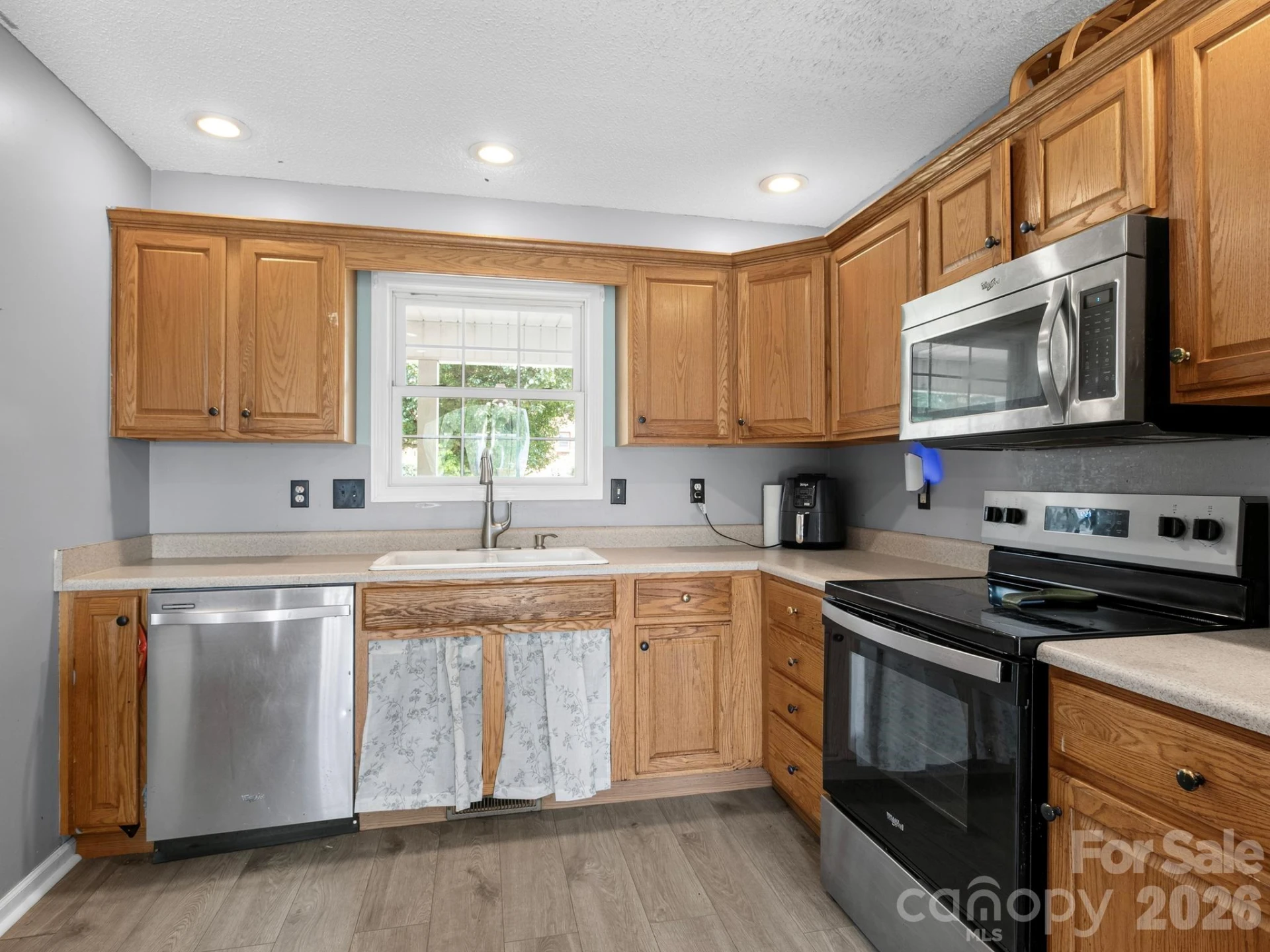 11 Cathy Court - Photo 13