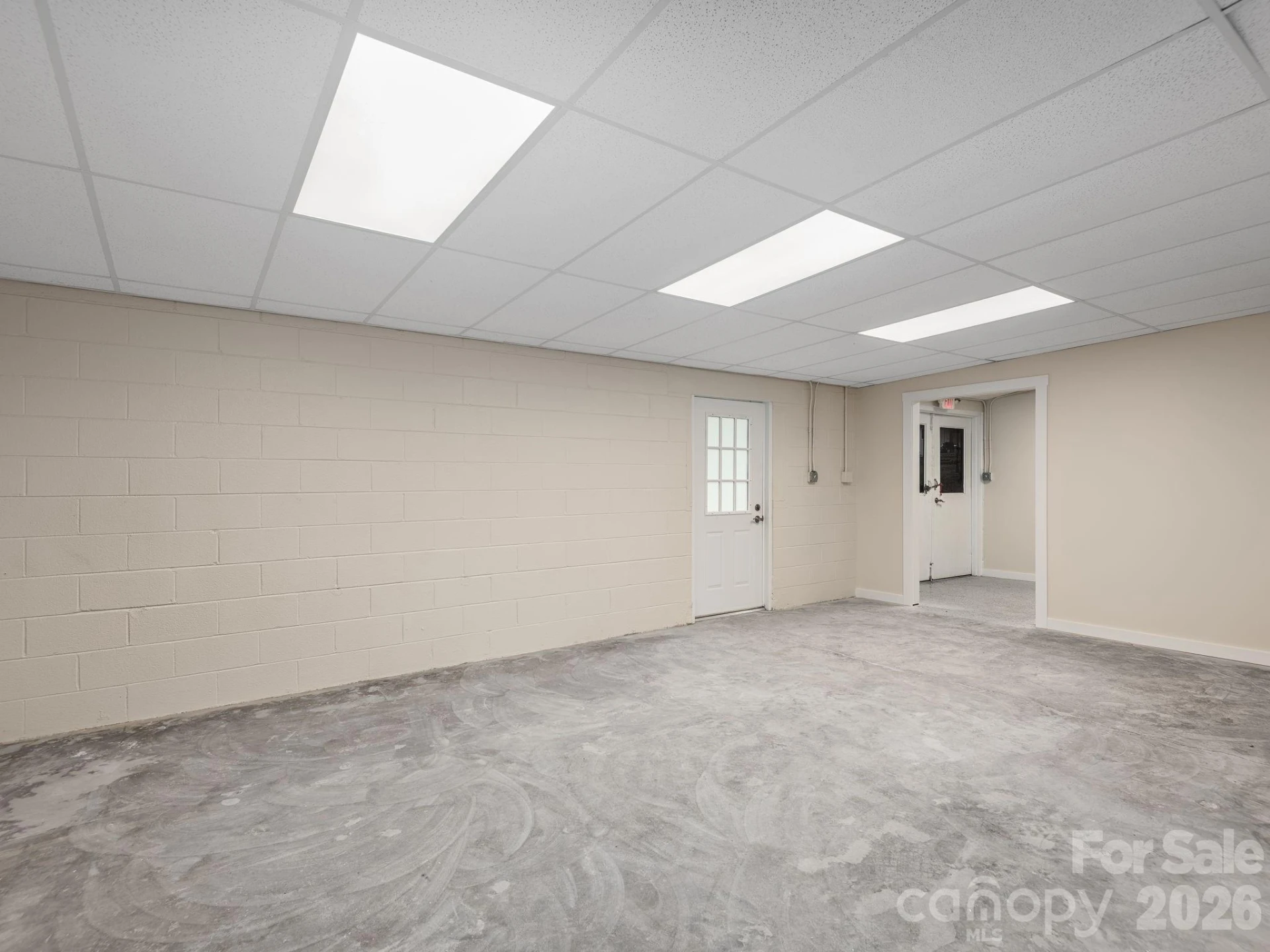 732 Jonesborough Street - Photo 2