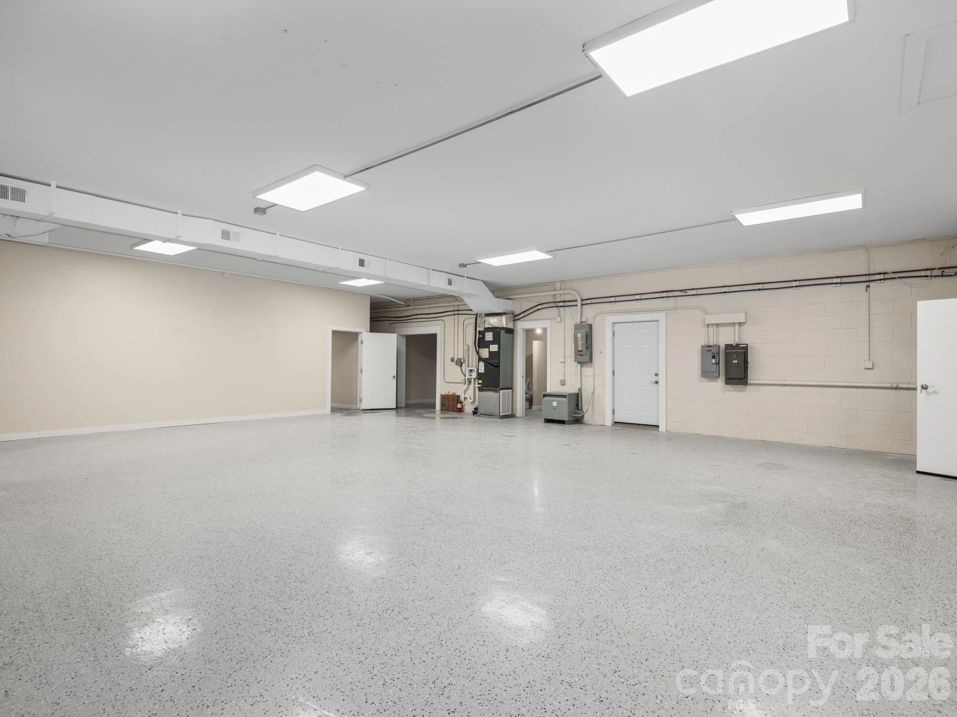 732 Jonesborough Street - Photo 3