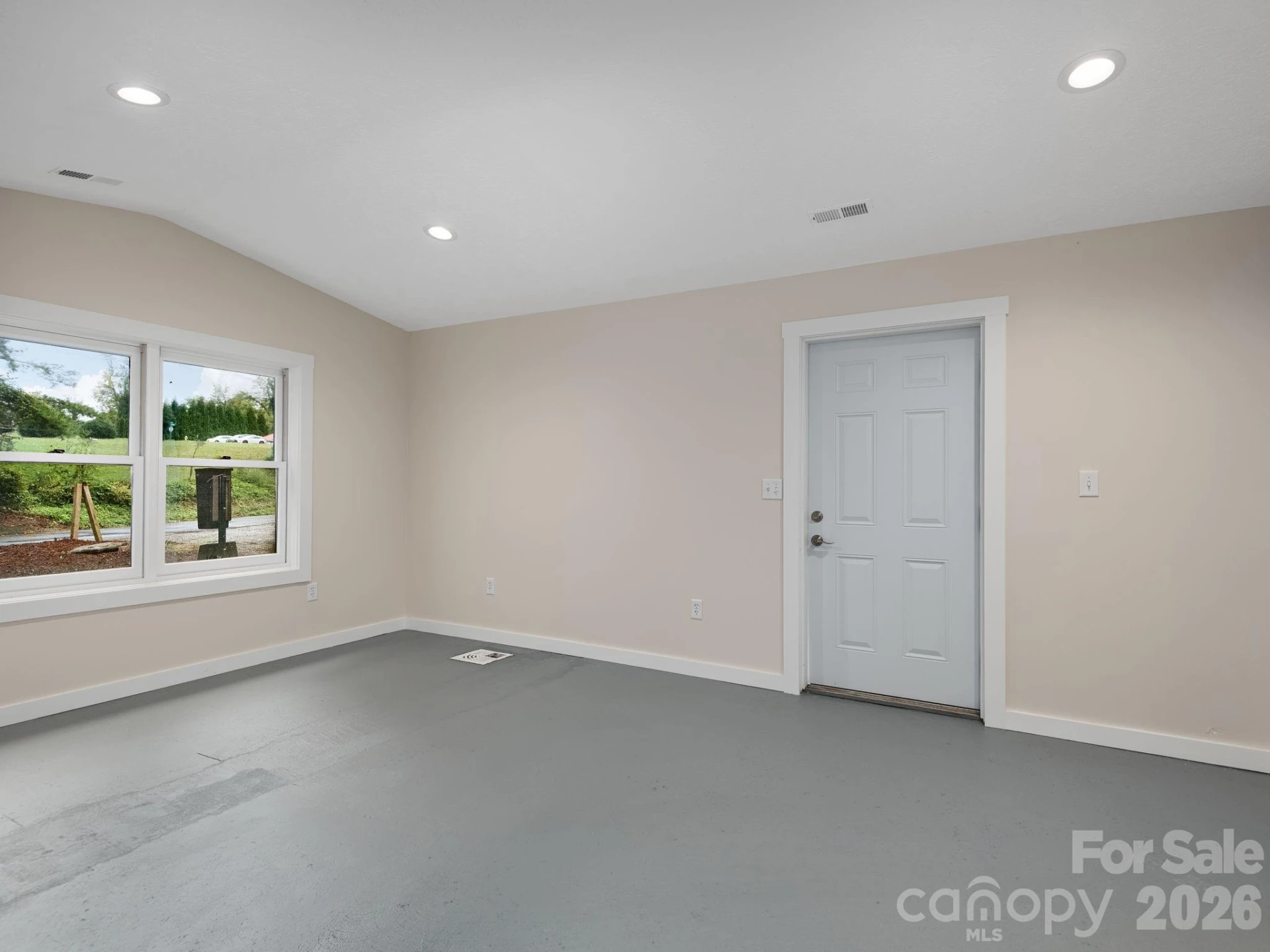 732 Jonesborough Street - Photo 8