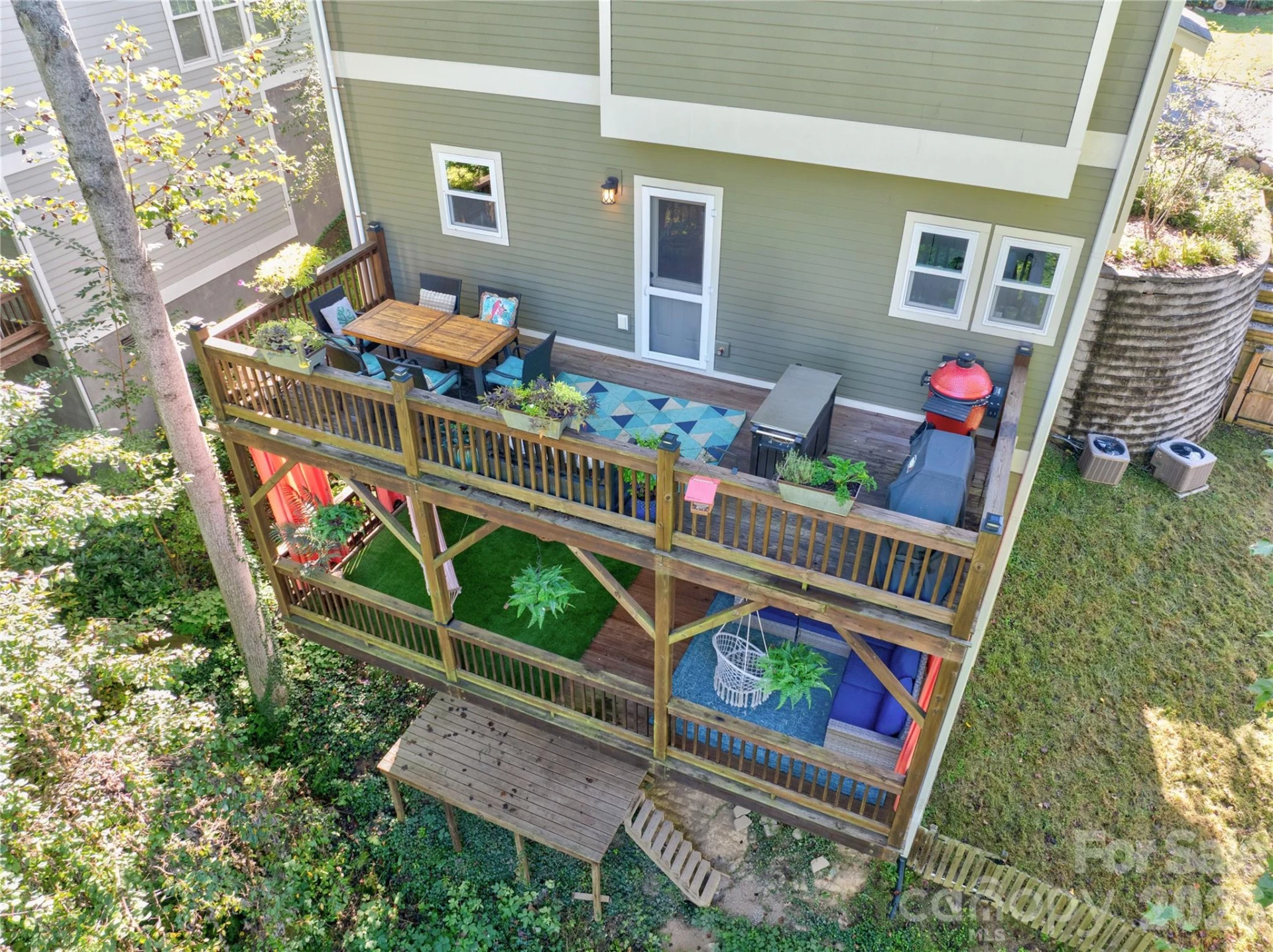 118 Houston Street - Photo 2