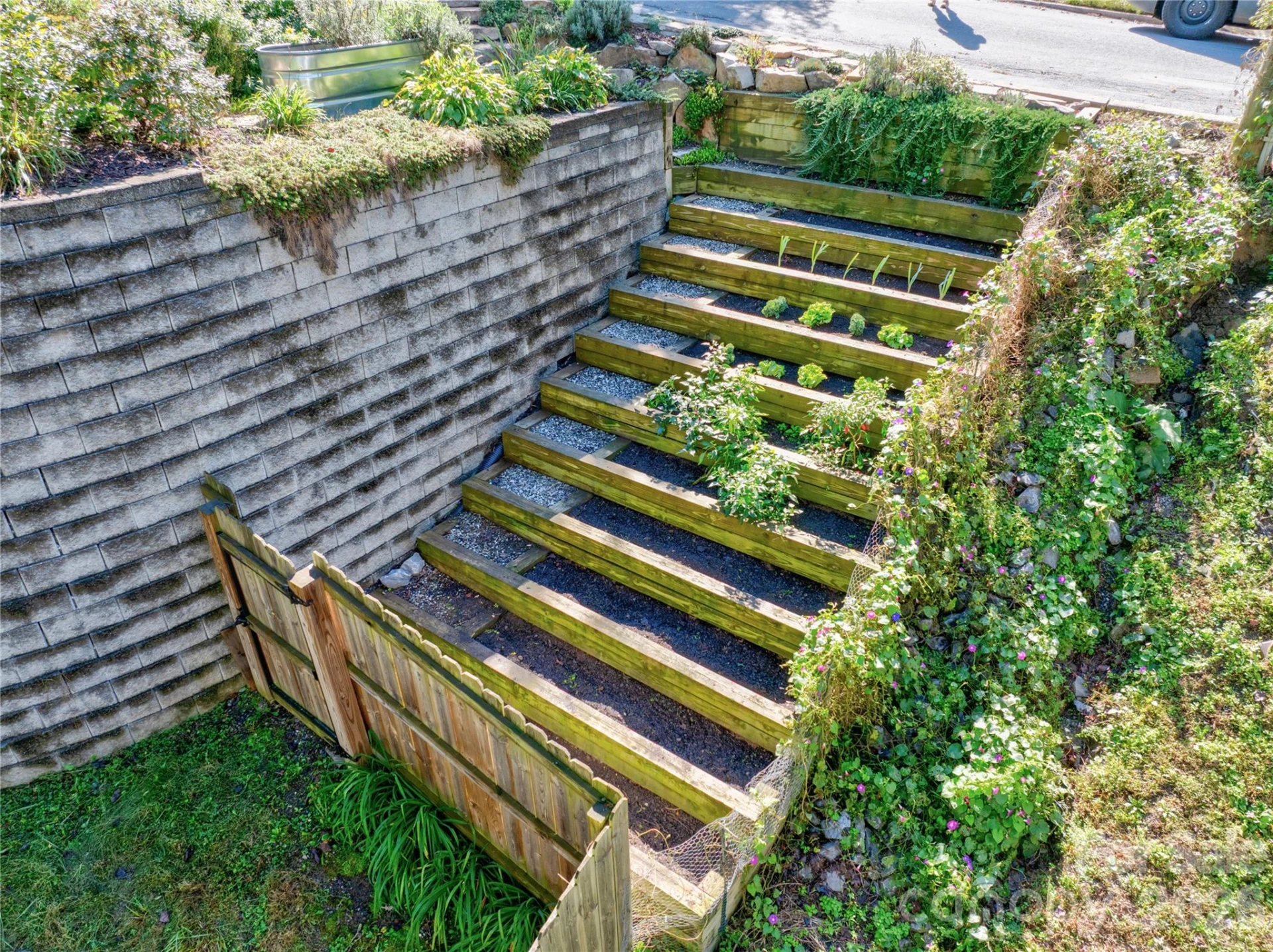 118 Houston Street - Photo 4
