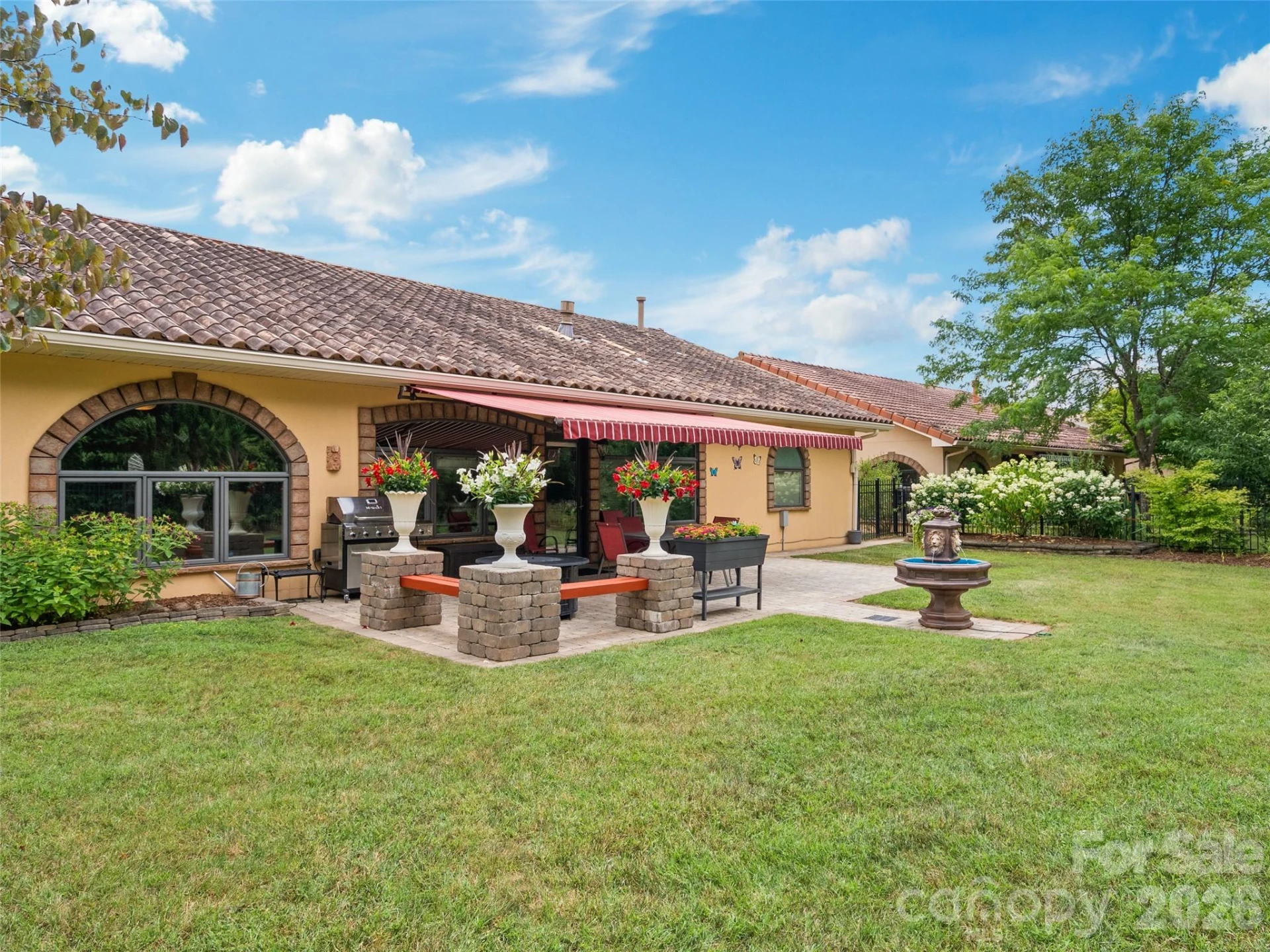 19 Pacifico Drive - Photo 2