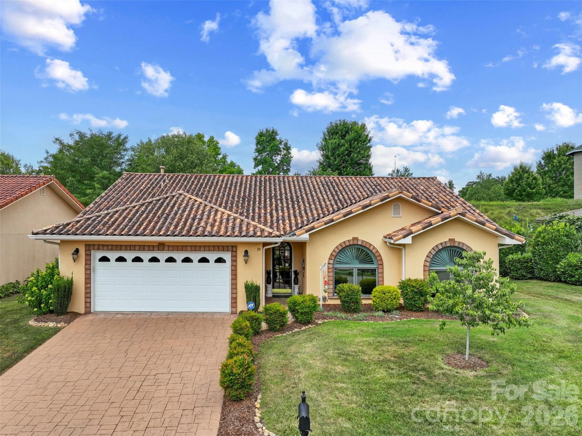 19 Pacifico Drive - Photo 3