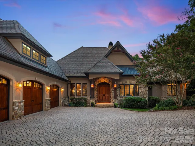 1812 Bella Vista Court
