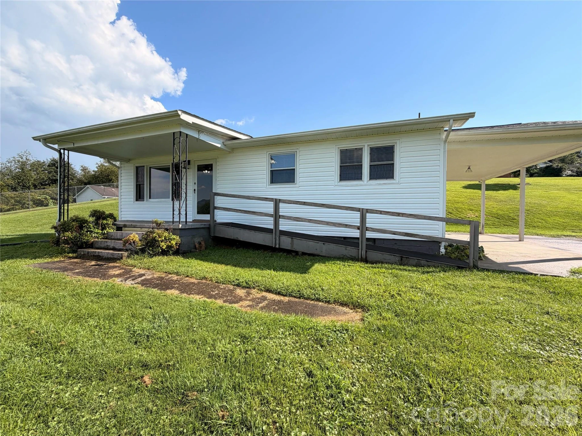 175 Hampshire Drive - Photo 4