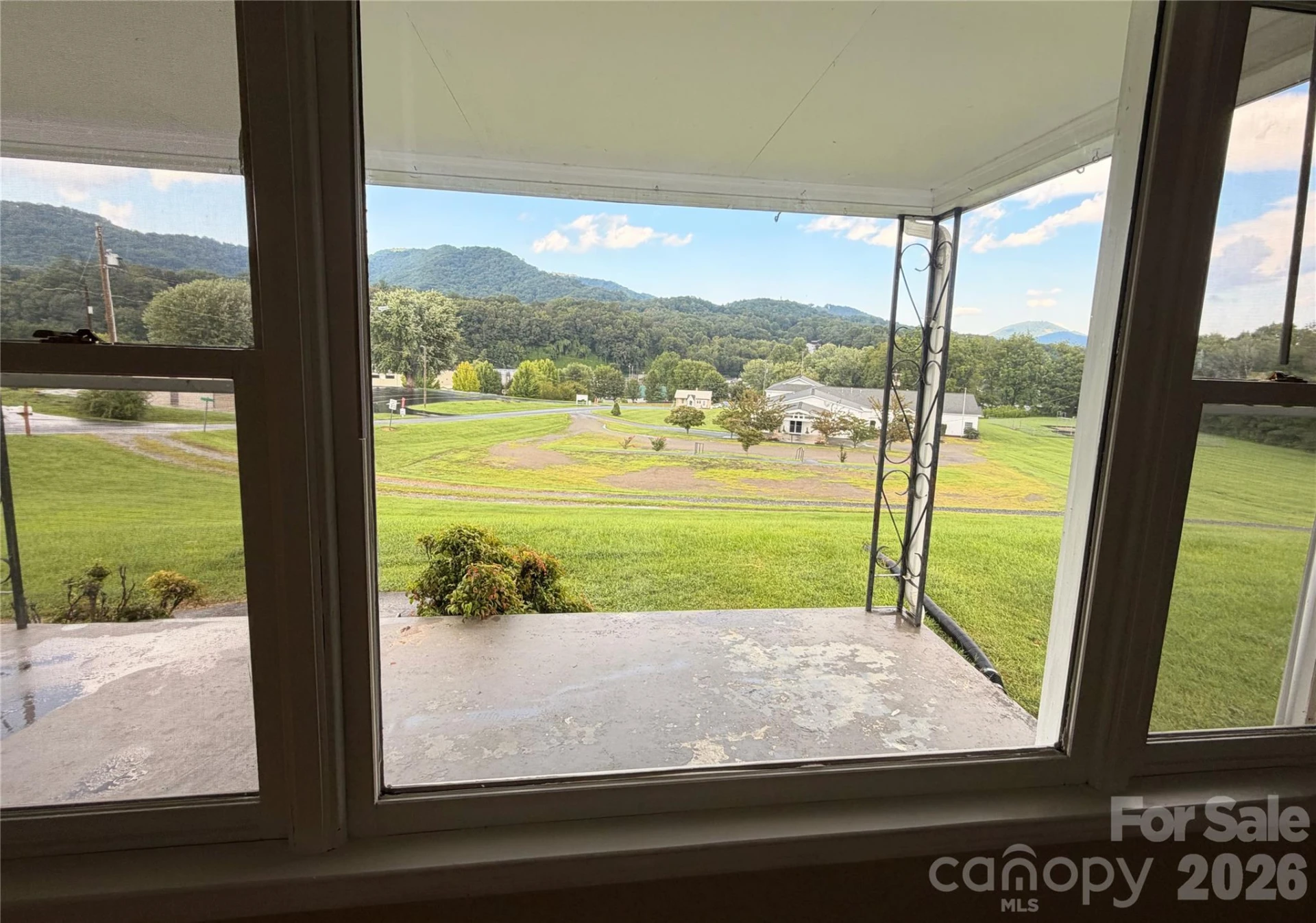 175 Hampshire Drive - Photo 8