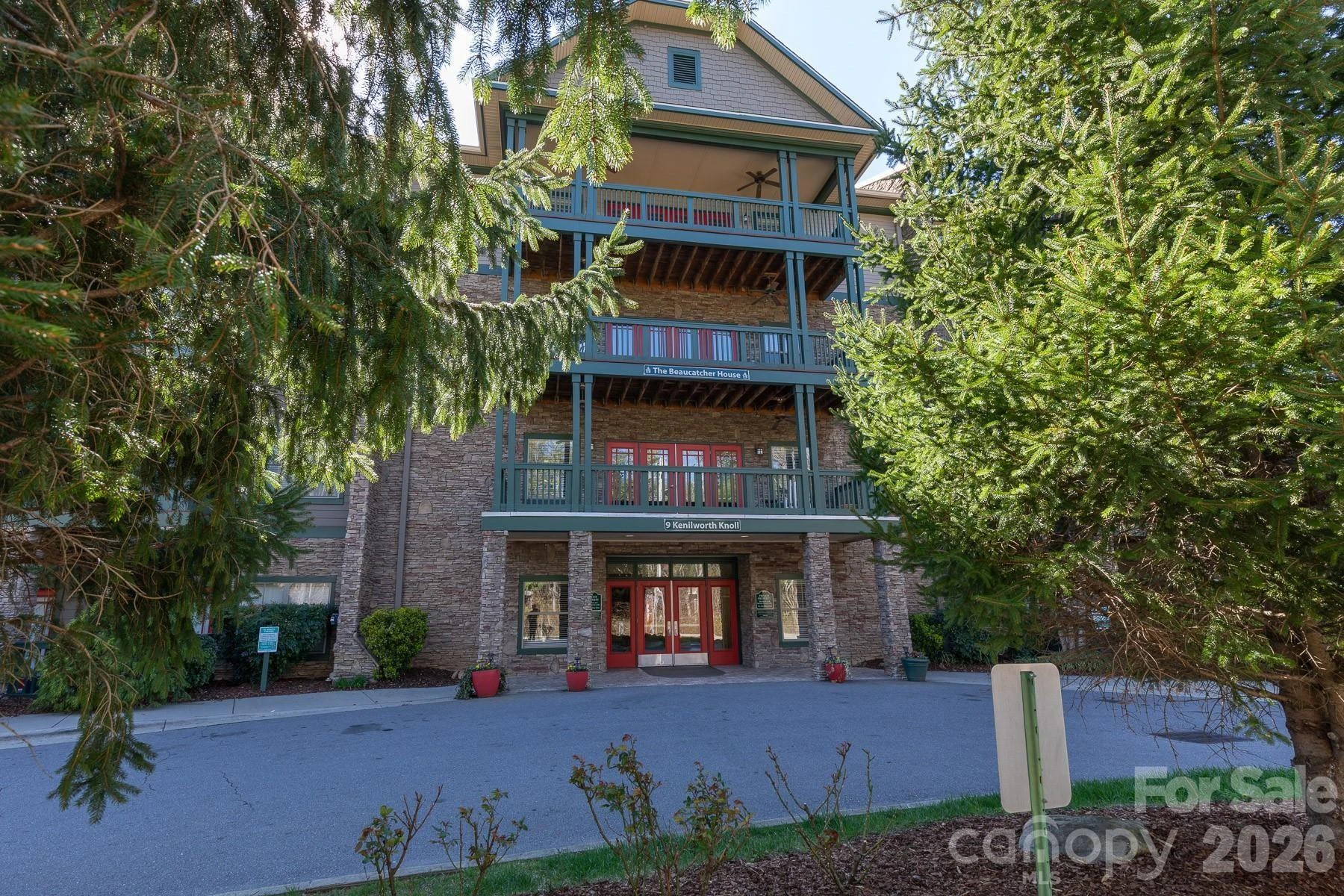 9 Kenilworth Knoll #207 - Photo 2