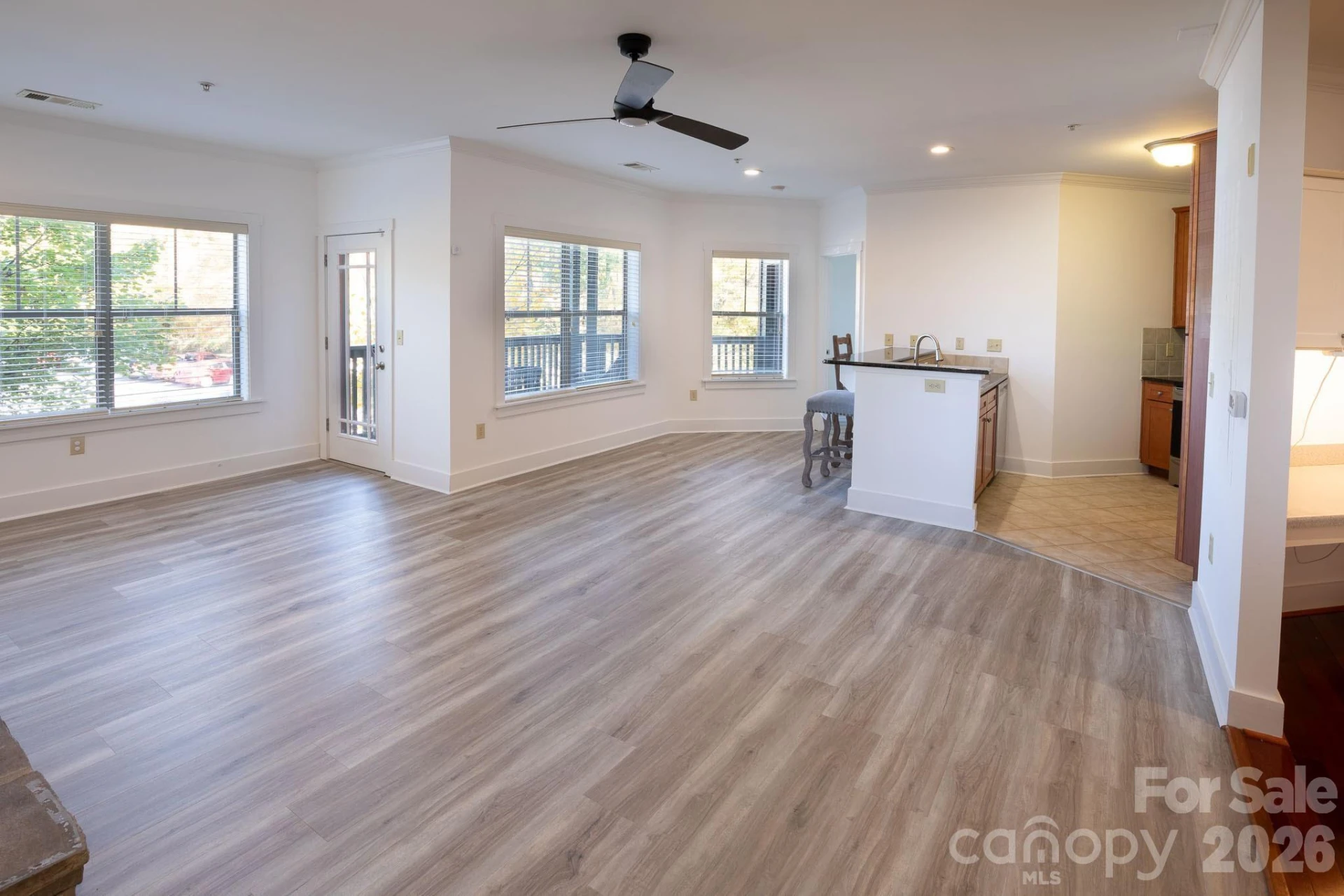 9 Kenilworth Knoll #207 - Photo 5