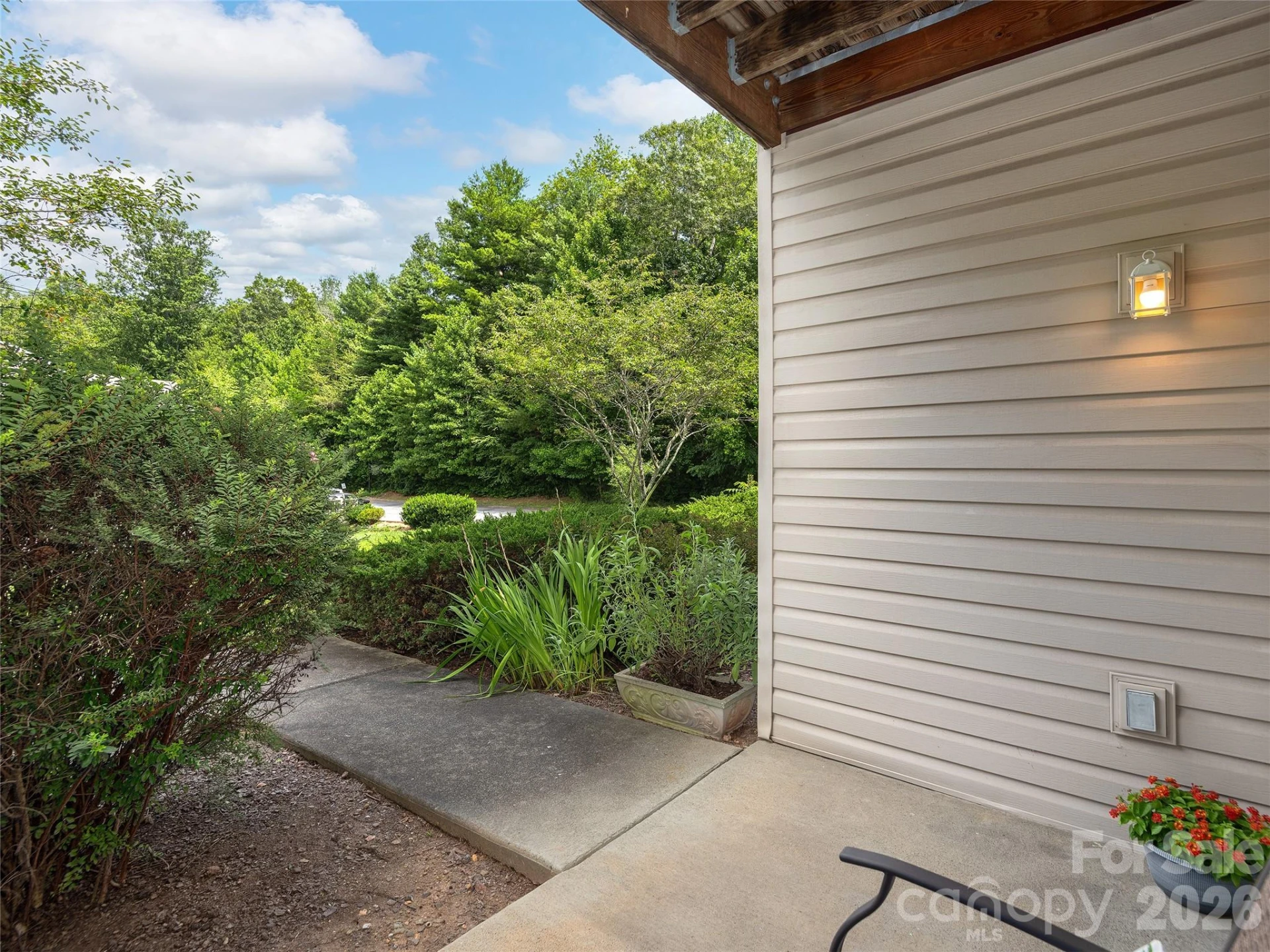 403 Carrington Place - Photo 3