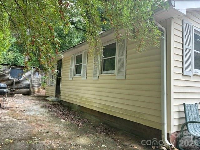 1526 Bills Creek Road - Photo 3