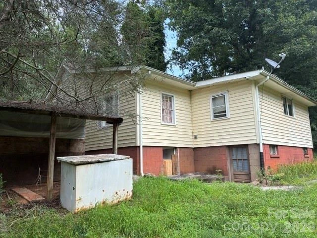 1526 Bills Creek Road - Photo 4