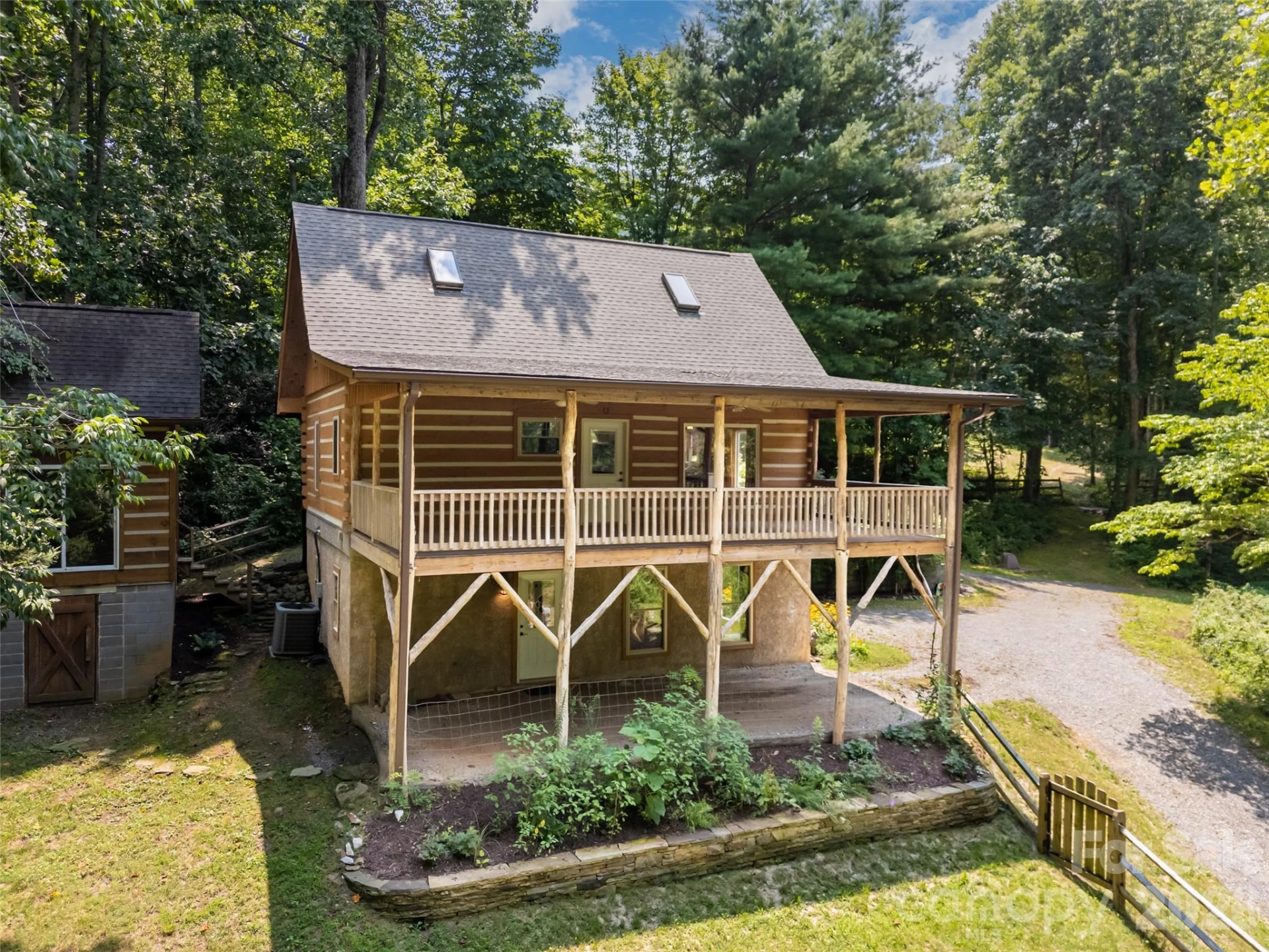24 Gregory Hill Road