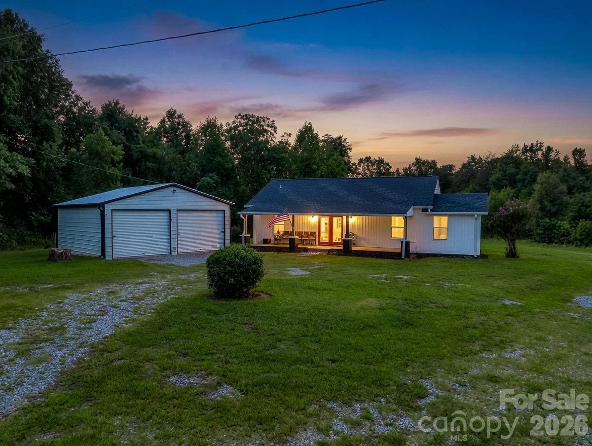 605 Hollis Road - Photo 4