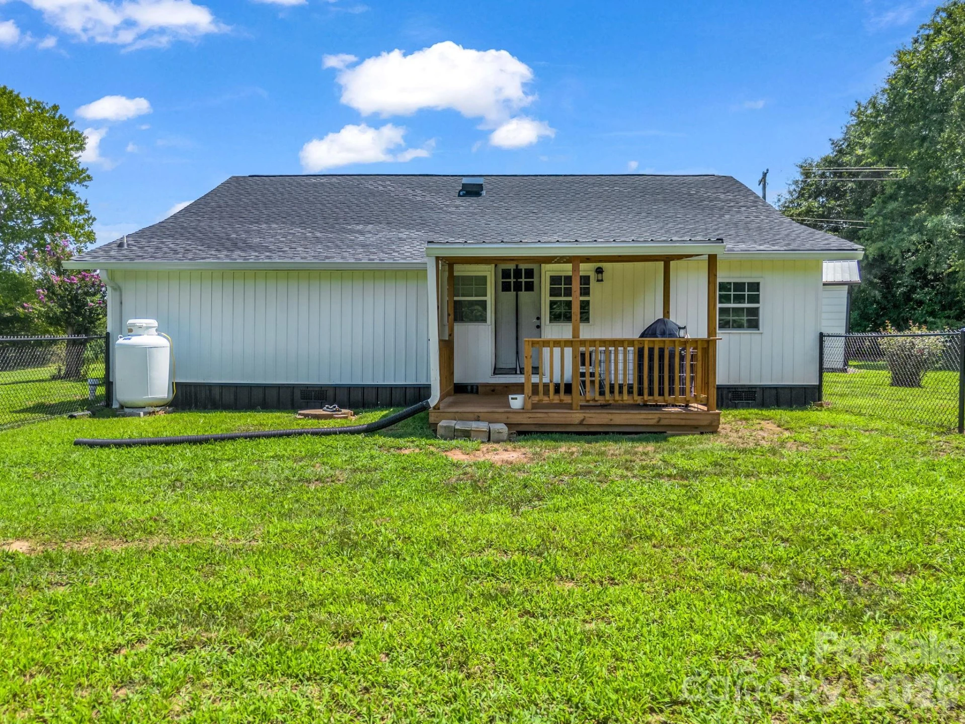 605 Hollis Road - Photo 7