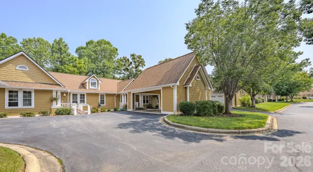 902 Woodlea Court, Asheville, NC, 28806