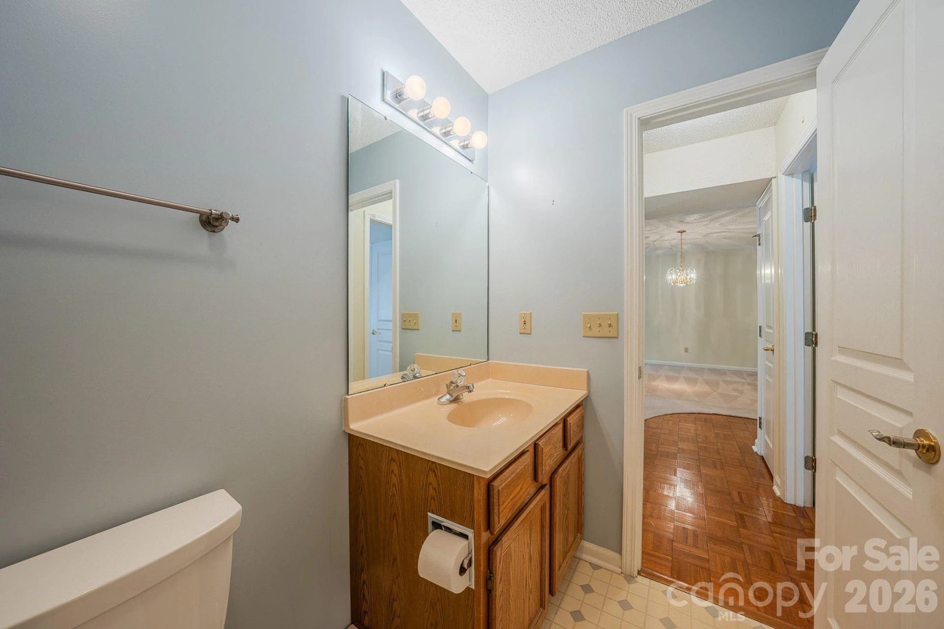 902 Woodlea Court - Photo 32