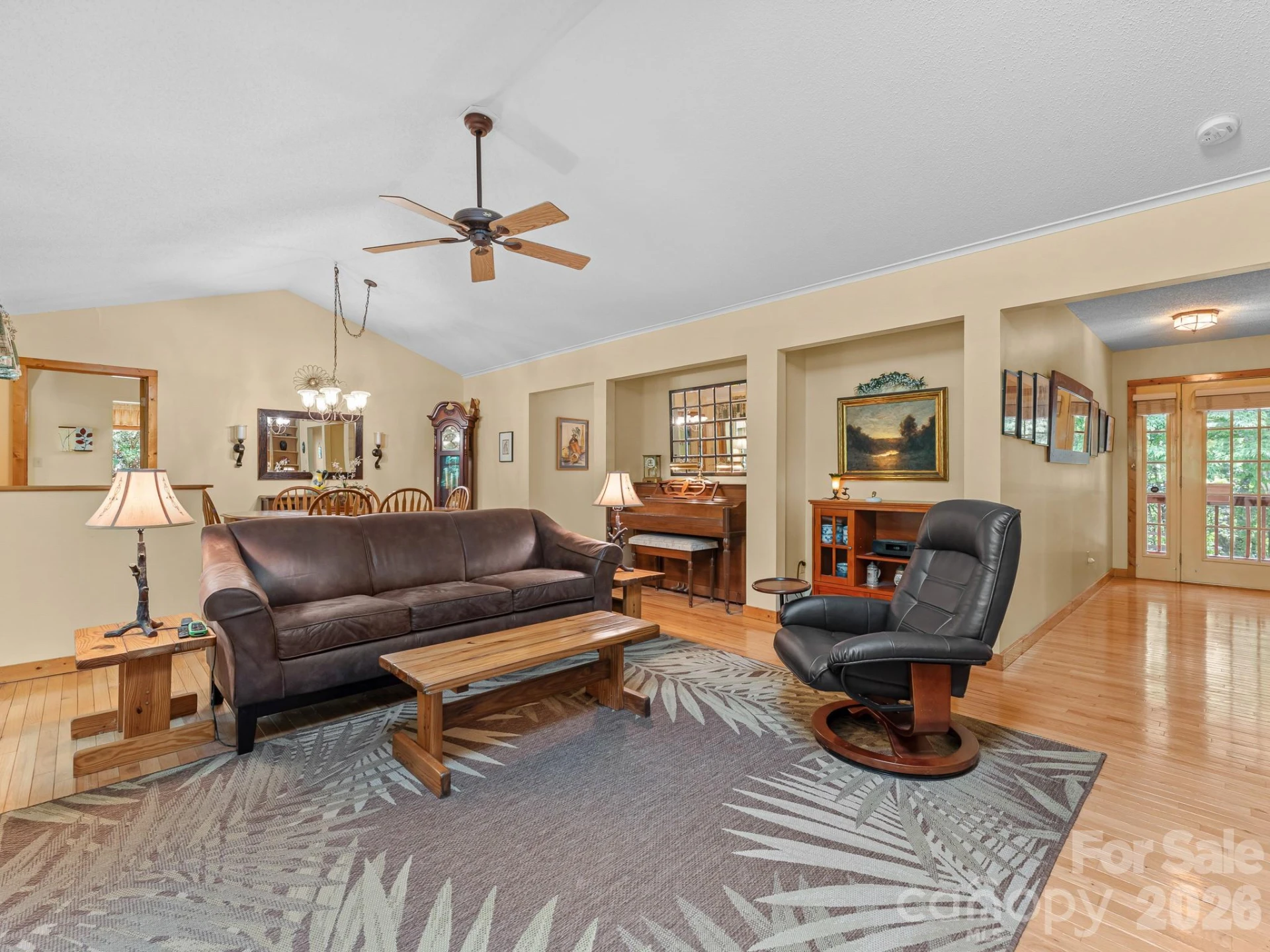 620 Thunder Road - Photo 8