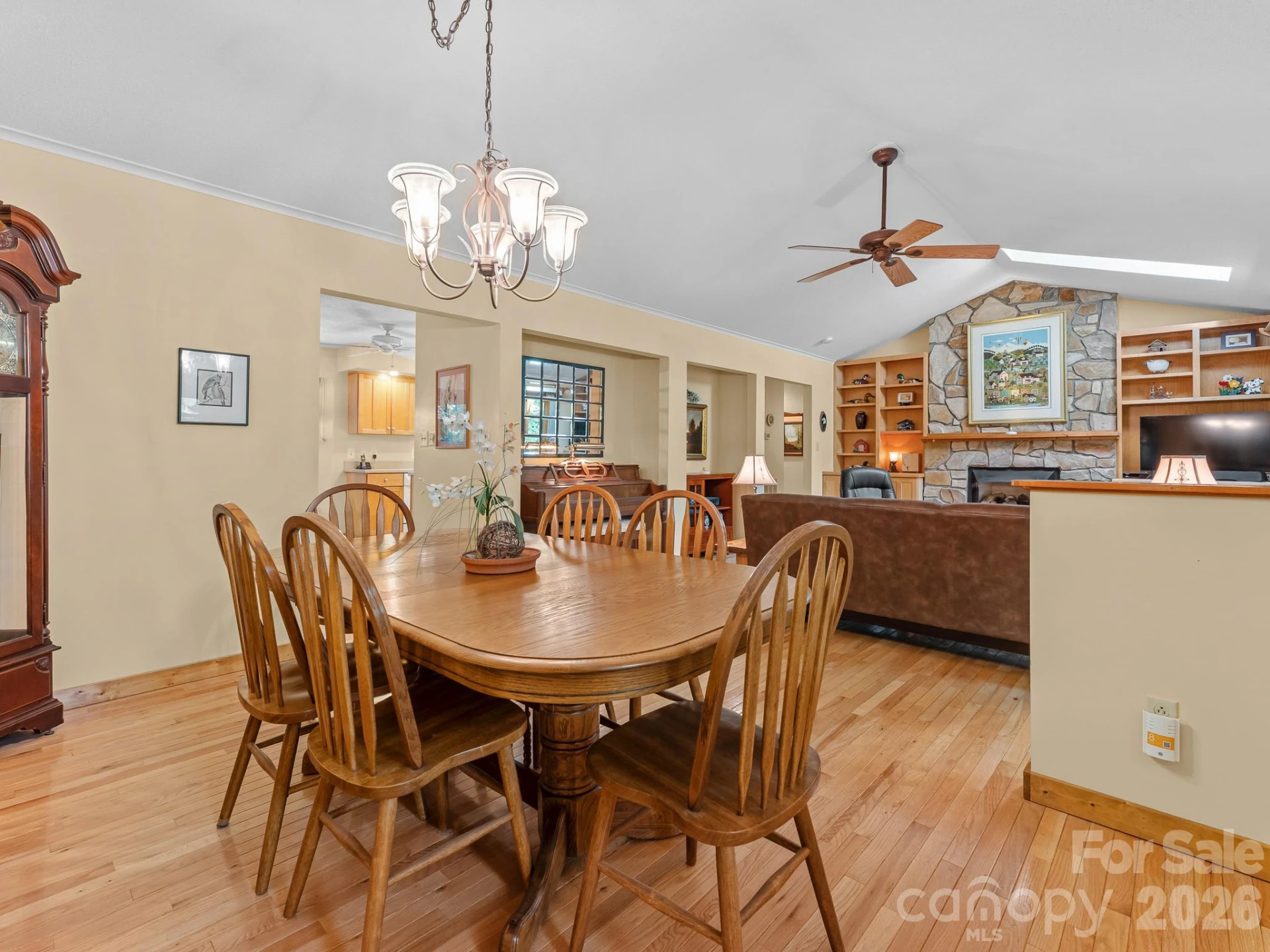 620 Thunder Road - Photo 11