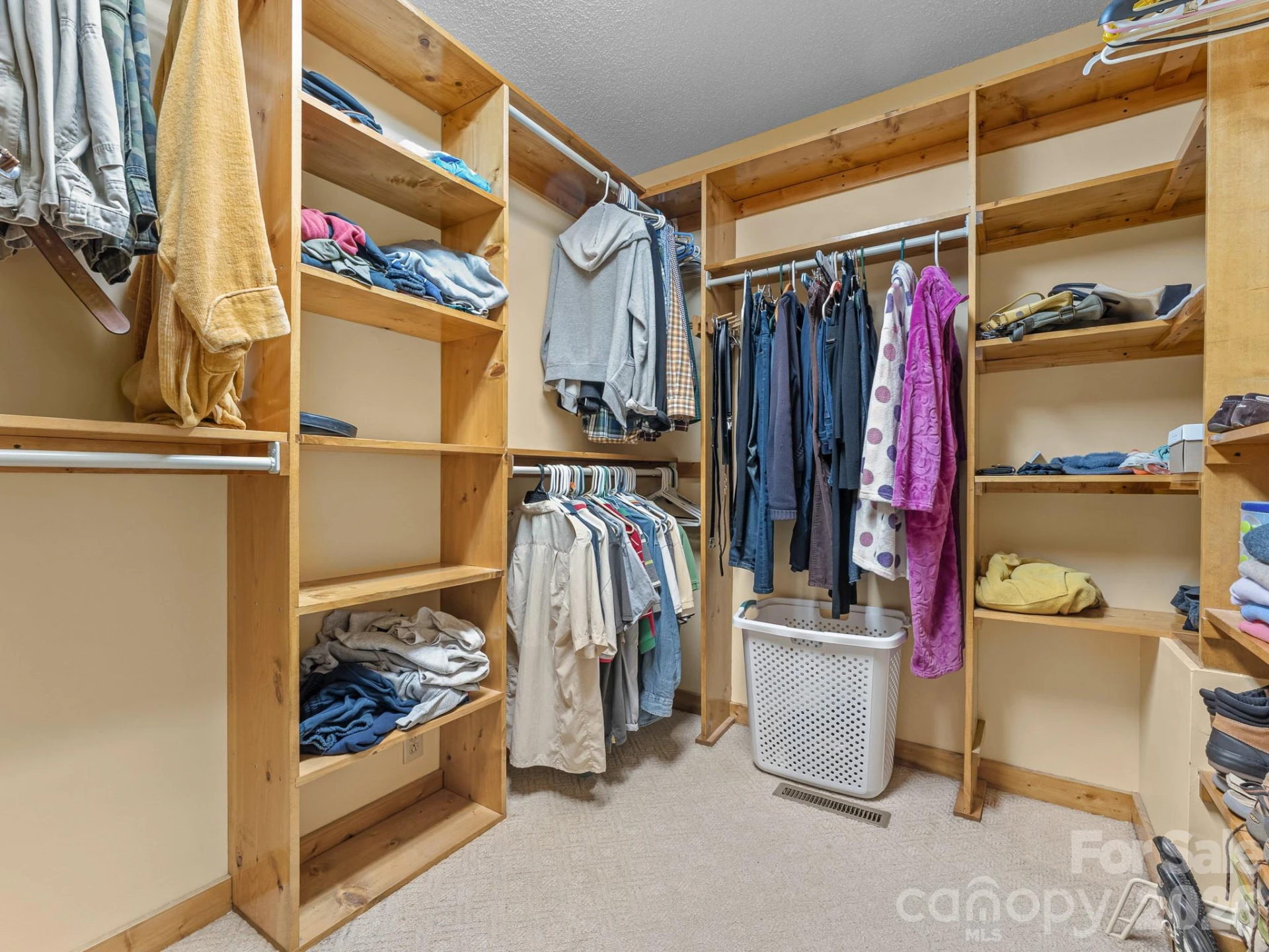 620 Thunder Road - Photo 24