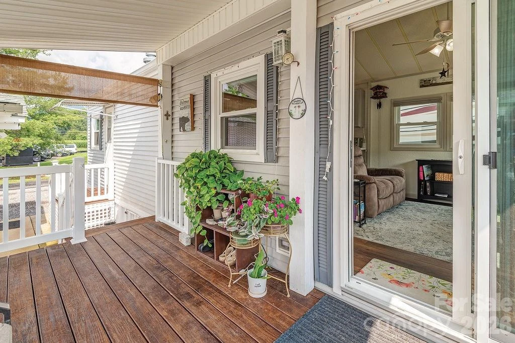 20 Strollers Lane - Photo 3