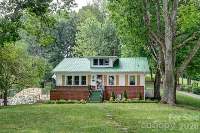 1110 Queentown Road, Canton, NC, 28716
