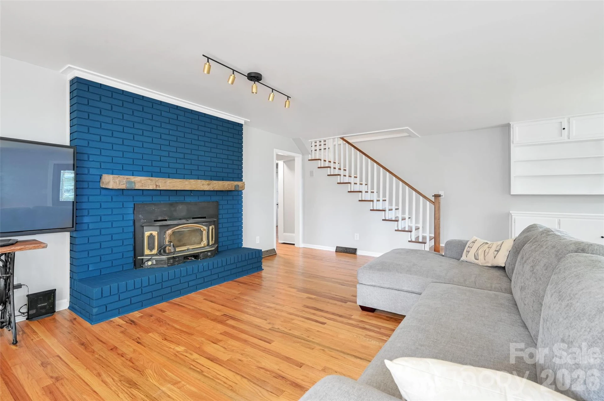 1110 Queentown Road - Photo 3