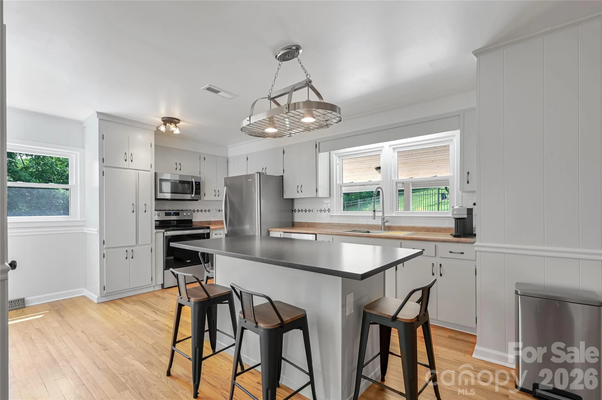 1110 Queentown Road - Photo 9