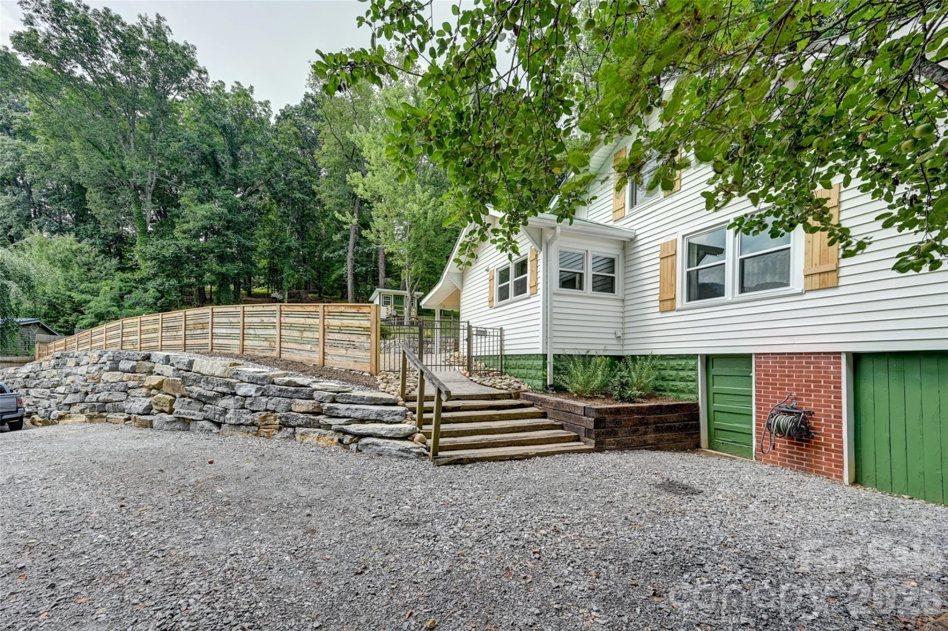 1110 Queentown Road - Photo 31