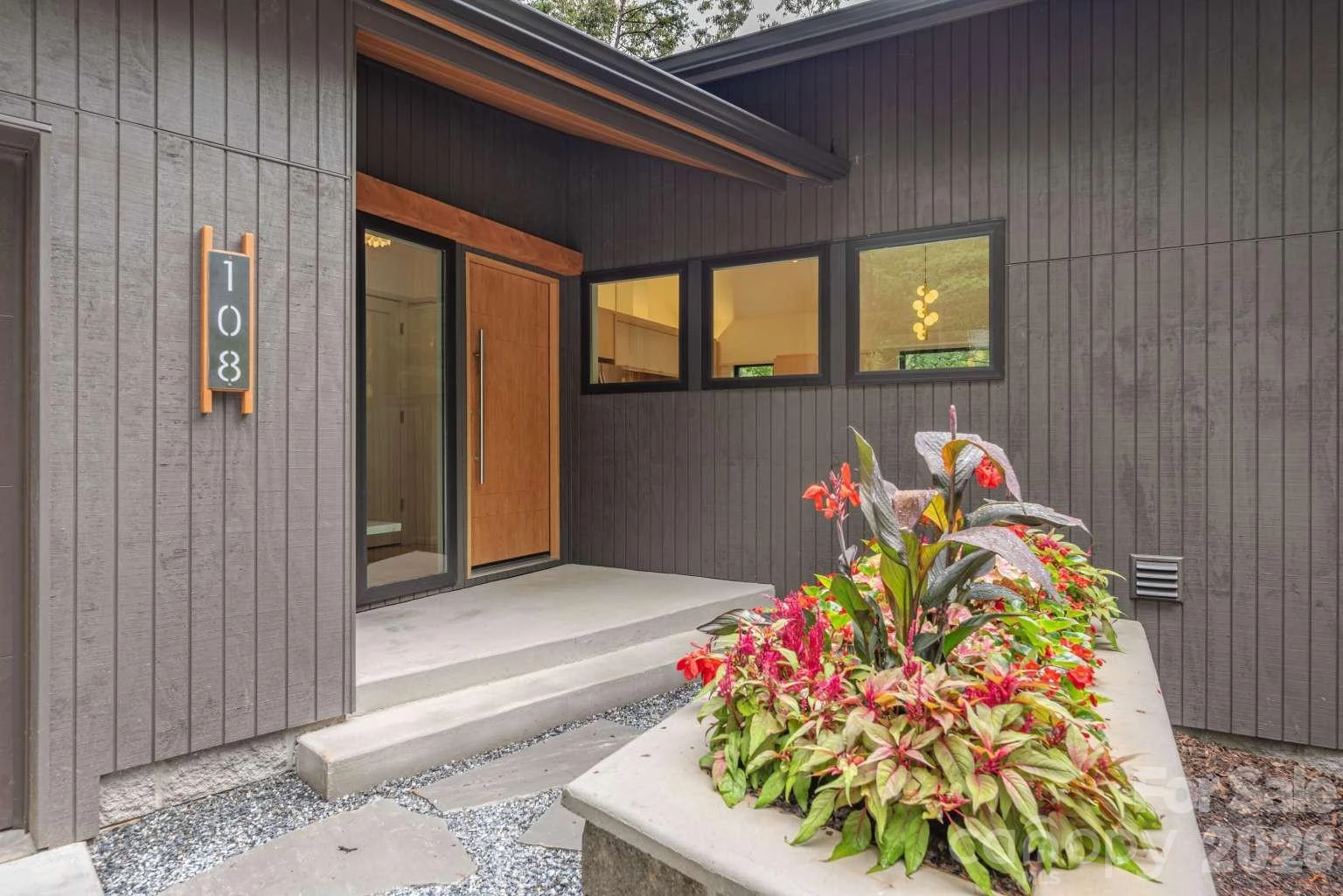 108 Truman Place - Photo 2