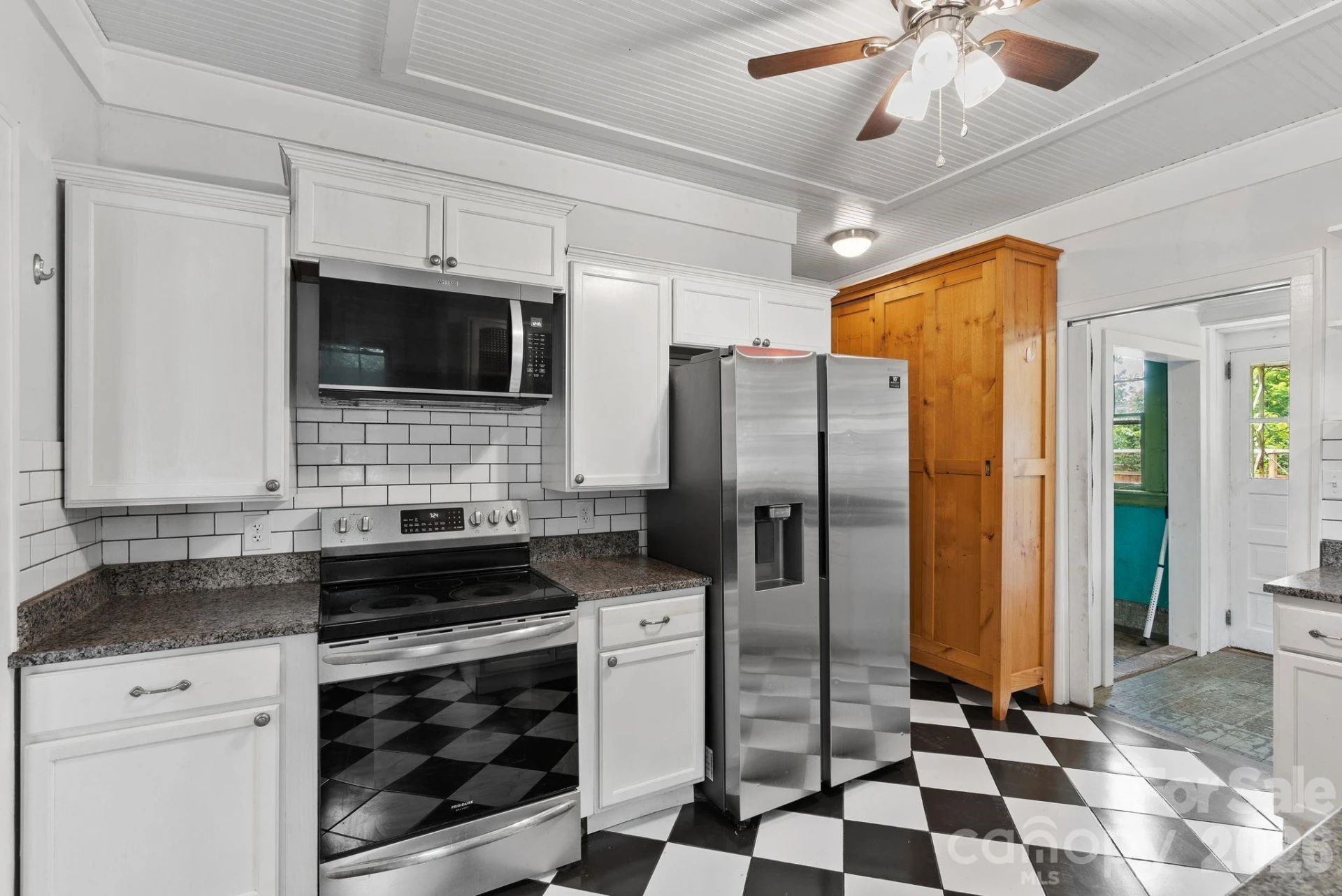 47 Virginia Avenue - Photo 10