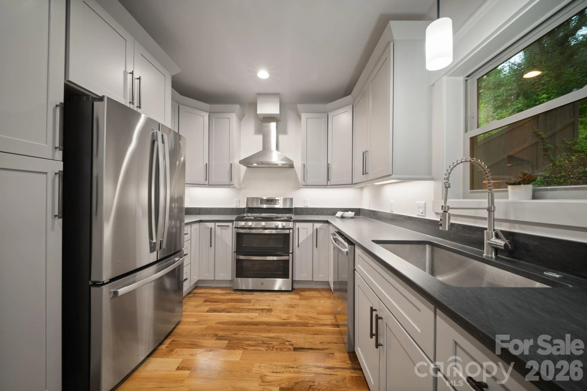 93 Glendale Avenue - Photo 14